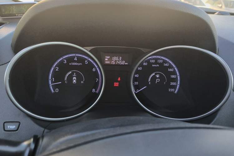 Used Hyundai ix35 2013 2.4L Automatic Two-Wheel Drive Leading GLX China V Standard Instrument Cluster