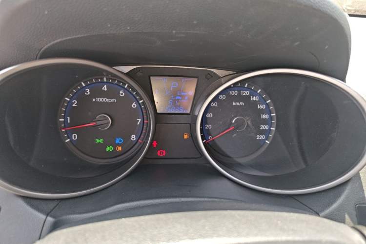 Used Hyundai ix35 2013 2.0L Automatic 2WD Comfort GL China IV Standard Instrument Cluster