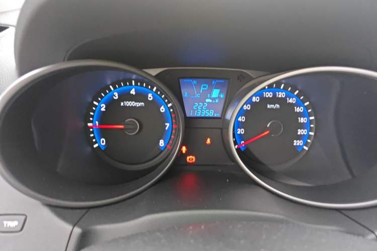 Used Hyundai ix35 2013 2.0L Automatic Two-Wheel Drive Smart GLS China IV Standard Instrument Cluster