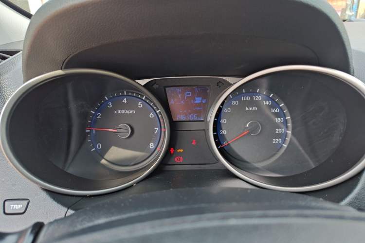 Used Hyundai ix35 2013 2.0L Automatic Two-Wheel Drive Smart GLS China IV Standard Instrument Cluster