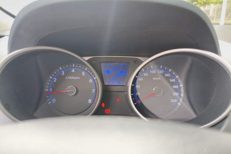 Used Hyundai ix35 2013 2.0L Automatic Two-Wheel Drive Smart GLS China IV Standard Instrument Cluster
