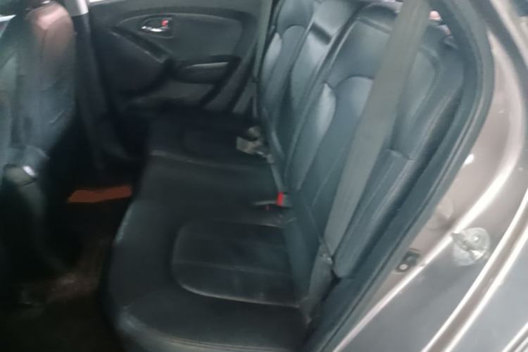 Used Hyundai ix35 2013 2.0L Automatic Two-Wheel Drive Smart GLS China IV Standard Left Rear Seat