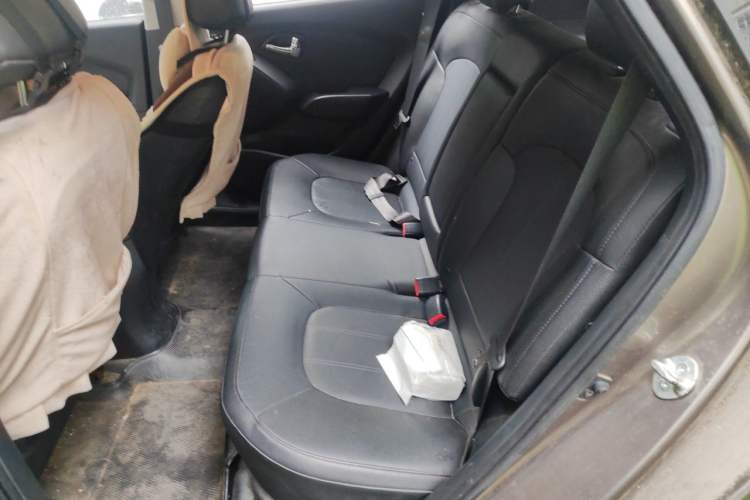 Used Hyundai ix35 2013 2.0L Automatic Two-Wheel Drive Smart GLS China V Standard Left Rear Seat