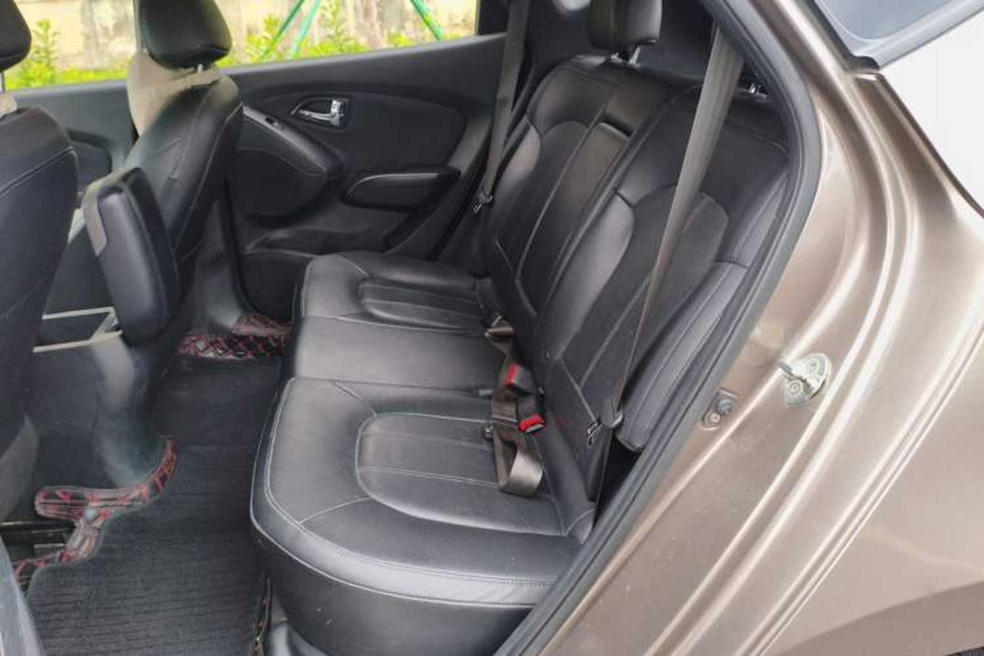 Used Hyundai ix35 2013 2.0L Automatic Two-Wheel Drive Smart GLS China IV Standard Left Rear Seat