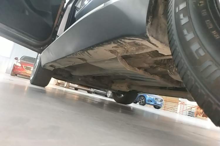 Used Hyundai ix35 2013 2.0L Automatic Two-Wheel Drive Smart GLS China IV Standard Left Side Sill