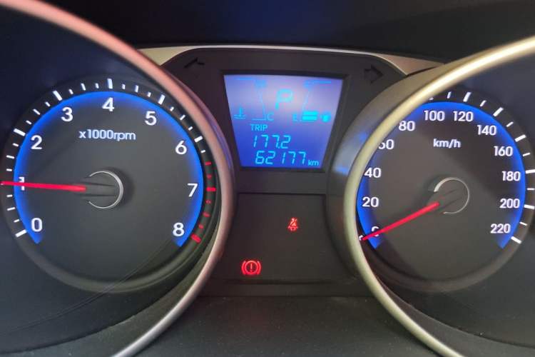 Used Hyundai ix35 2013 2.0L Automatic 4x4 Comfort GL China V Standard Odometer Close Up