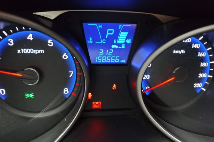 Used Hyundai ix35 2013 2.0L Automatic 4x4 Smart GLS China V Standard Odometer Close Up