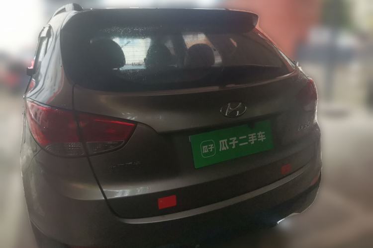 Used Hyundai ix35 2013 2.0L Automatic Two-Wheel Drive Smart GLS China IV Standard Rear