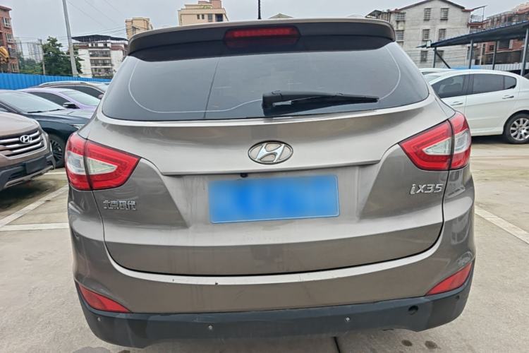 Used Hyundai ix35 2013 2.0L Automatic Two-Wheel Drive Smart GLS China IV Standard Rear
