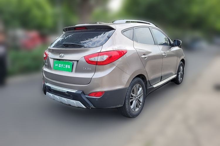 Used Hyundai ix35 2013 2.0L Automatic Two-Wheel Drive Smart GLS China IV Standard Rear Right 45 Deg