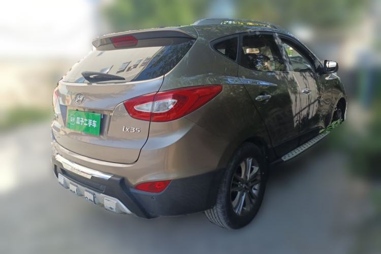 Used Hyundai ix35 2013 2.0L Automatic Two-Wheel Drive Smart GLS China IV Standard Rear Right 45 Deg