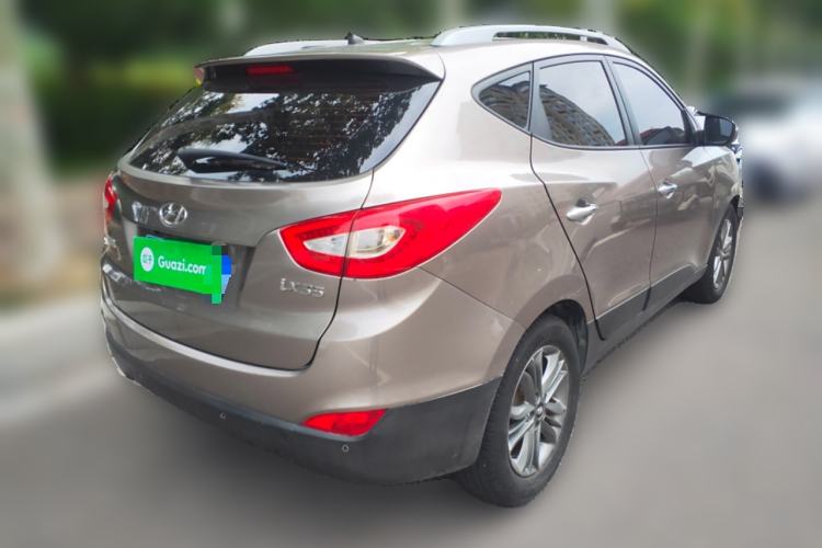 Used Hyundai ix35 2013 2.0L Automatic Two-Wheel Drive Smart GLS China IV Standard Rear Right 45 Deg