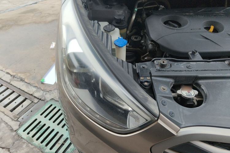 Used Hyundai ix35 2013 2.0L Automatic 2WD Comfort GL China IV Standard Right Front Headlight