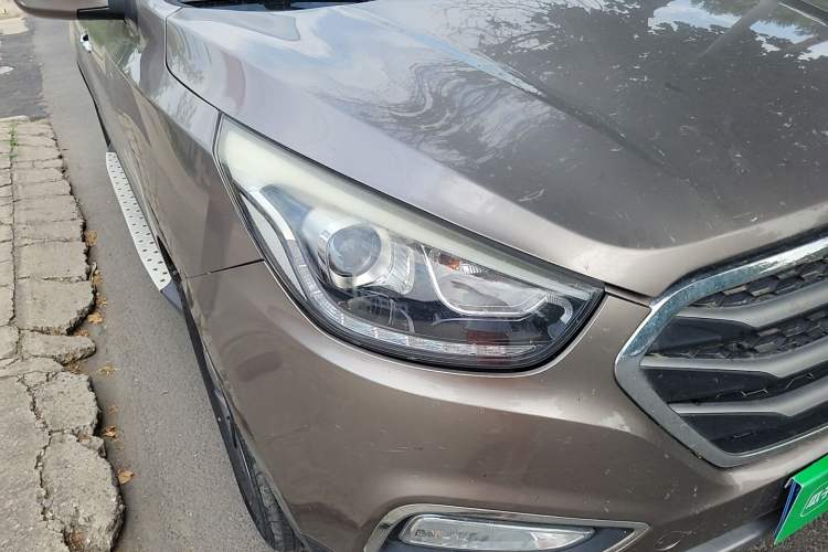Used Hyundai ix35 2013 2.0L Automatic Two-Wheel Drive Smart GLS China IV Standard Right Front Headlight