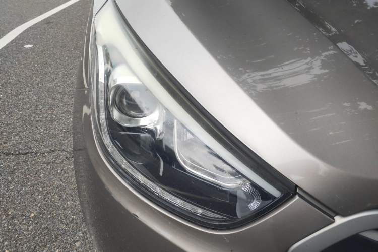Used Hyundai ix35 2013 2.0L Automatic Two-Wheel Drive Smart GLS China IV Standard Right Front Headlight