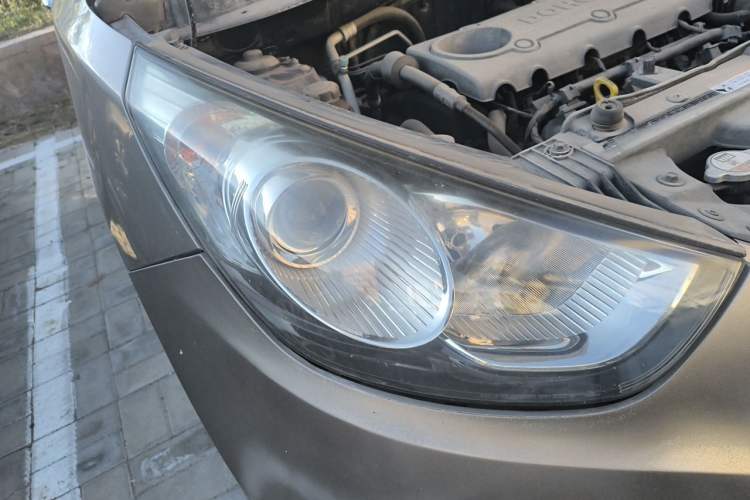 Used Hyundai ix35 2013 2.4L Automatic Two-Wheel Drive Leading GLX China V Standard Right Front Headlight