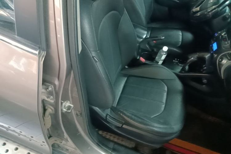 Used Hyundai ix35 2013 2.0L Automatic Two-Wheel Drive Smart GLS China IV Standard Right Front Seat