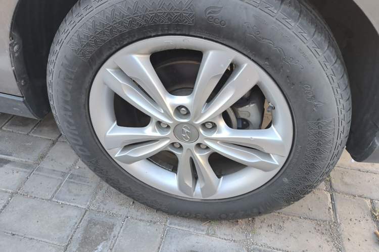 Used Hyundai ix35 2013 2.4L Automatic Two-Wheel Drive Leading GLX China V Standard Right Front Wheel Hub