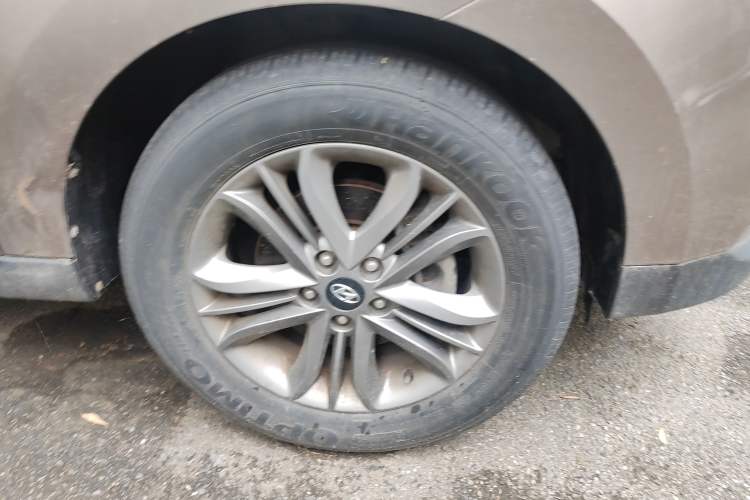 Used Hyundai ix35 2013 2.0L Automatic Two-Wheel Drive Smart GLS China V Standard Right Front Wheel Hub