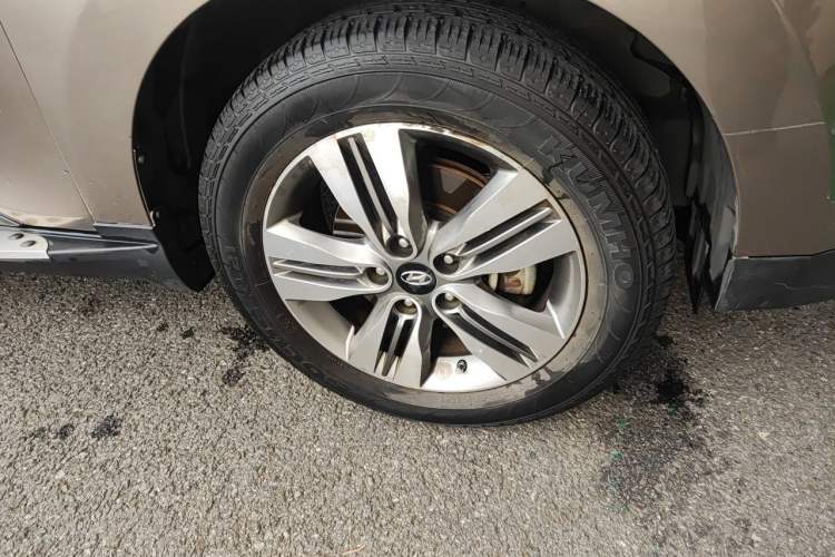 Used Hyundai ix35 2013 2.0L Automatic 4x4 Intelligent GLS China IV Standard Right Front Wheel Hub