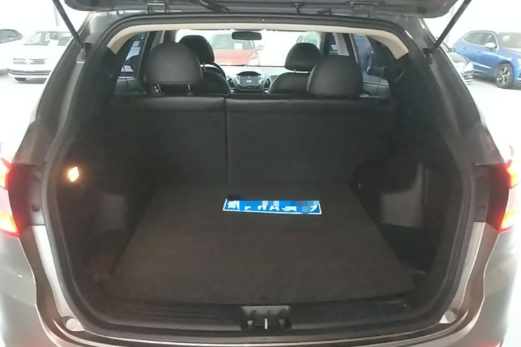 Used Hyundai ix35 2013 2.0L Automatic Two-Wheel Drive Smart GLS China IV Standard Trunk