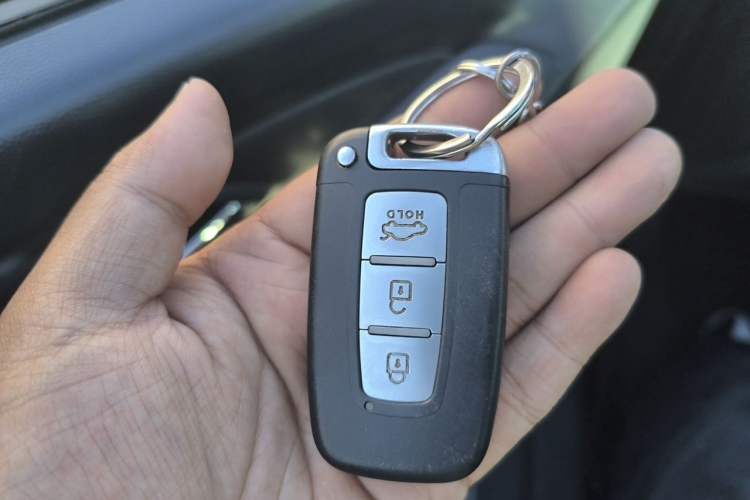 Used Hyundai ix35 2013 2.4L Automatic Two-Wheel Drive Leading GLX China V Standard Vehicle Key