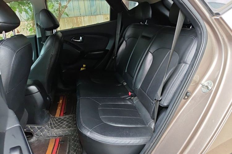 Used Hyundai ix35 2013 2.0L Automatic Two-Wheel Drive Smart GLS China IV Standard Left Rear Seat