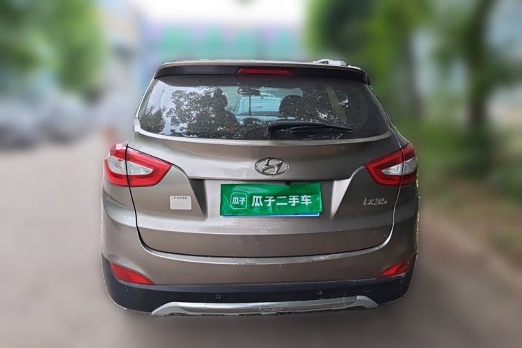 Used Hyundai ix35 2013 2.0L Automatic Two-Wheel Drive Smart GLS China IV Standard Rear