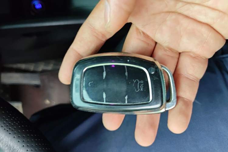 Used Hyundai ix35 2013 2.0L Automatic Two-Wheel Drive Smart GLS China IV Standard Vehicle Key