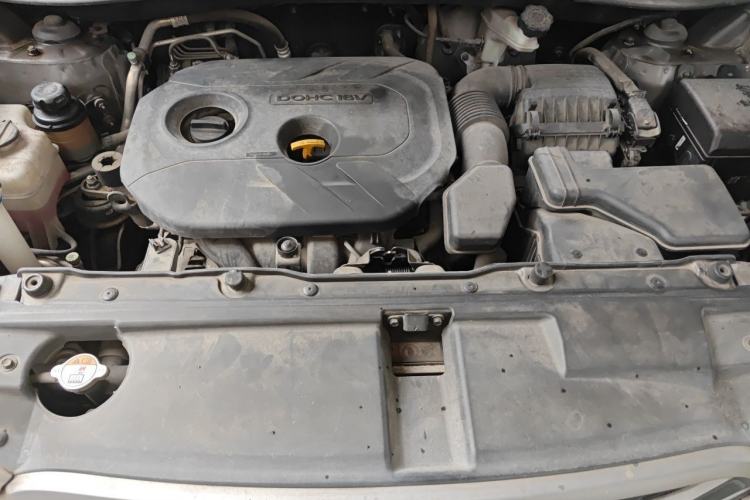 Used Hyundai ix35 2013 2.0L Automatic Two-Wheel Drive Smart GLS China IV Standard Engine Bay