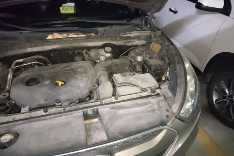 Used Hyundai ix35 2013 2.0L Automatic Two-Wheel Drive Smart GLS China IV Standard Engine Bay Left