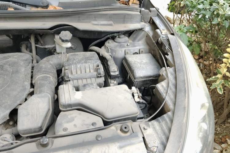 Used Hyundai ix35 2013 2.0L Automatic Two-Wheel Drive Smart GLS China IV Standard Engine Bay Left