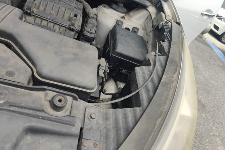 Used Hyundai ix35 2013 2.0L Automatic Two-Wheel Drive Smart GLS China V Standard Engine Bay Left