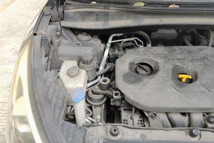 Used Hyundai ix35 2013 2.0L Automatic Two-Wheel Drive Smart GLS China IV Standard Engine Bay Right