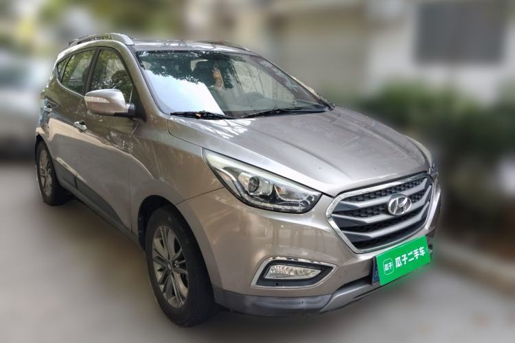 Used Hyundai ix35 2013 2.0L Automatic Two-Wheel Drive Smart GLS China IV Standard Front Right 45 Deg