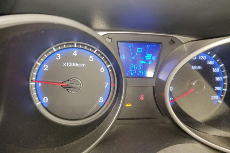 Used Hyundai ix35 2013 2.0L Automatic Two-Wheel Drive Smart GLS China IV Standard Instrument Cluster
