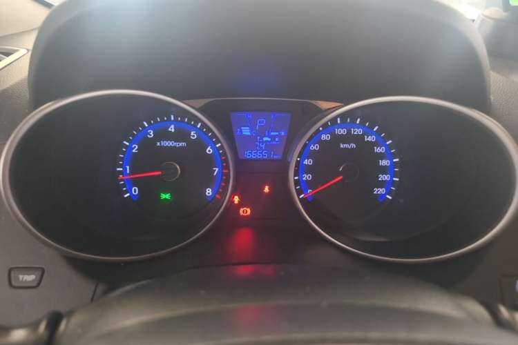 Used Hyundai ix35 2013 2.0L Automatic Two-Wheel Drive Smart GLS China IV Standard Instrument Cluster