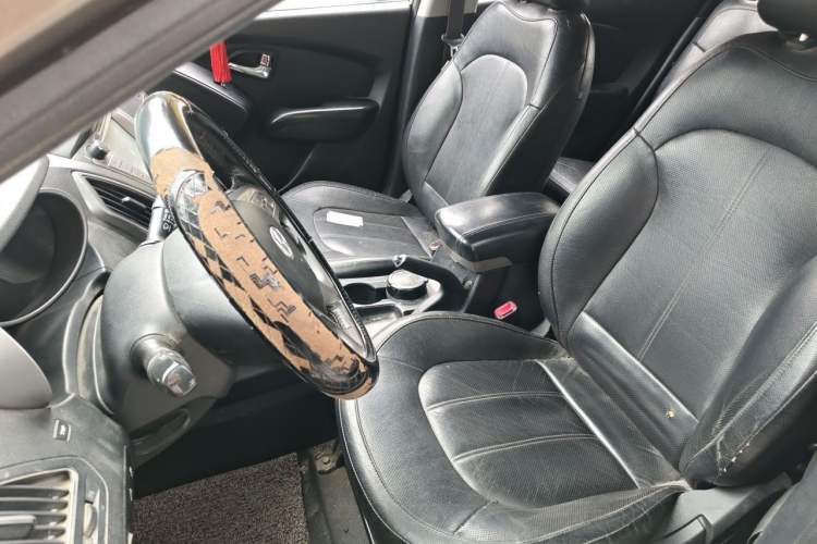 Used Hyundai ix35 2013 2.0L Automatic Two-Wheel Drive Smart GLS China IV Standard Left Front Seat