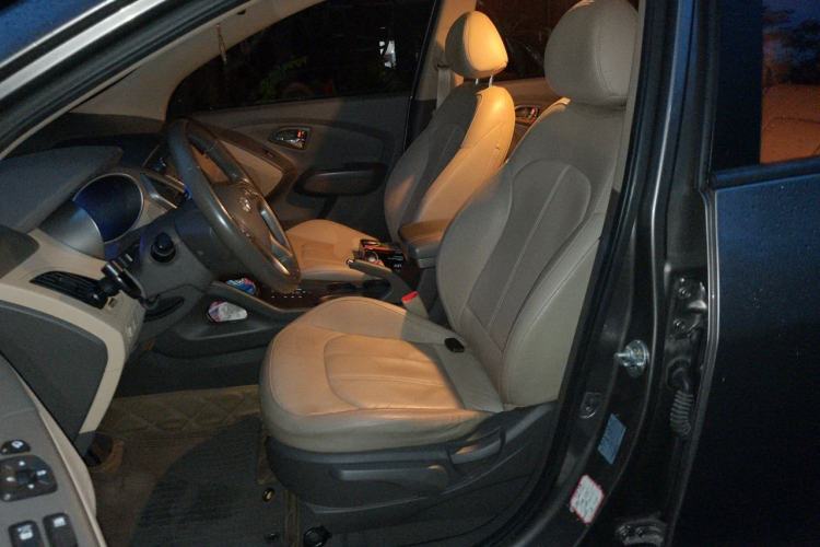 Used Hyundai ix35 2013 2.0L Automatic Two-Wheel Drive Smart GLS China IV Standard Left Front Seat