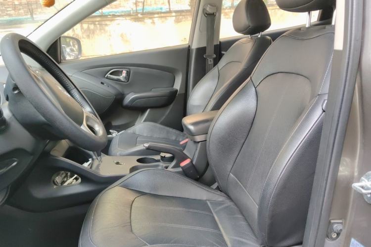 Used Hyundai ix35 2013 2.0L Automatic Two-Wheel Drive Smart GLS China IV Standard Left Front Seat
