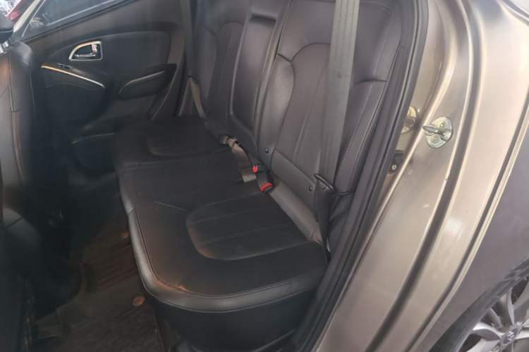 Used Hyundai ix35 2013 2.0L Automatic Two-Wheel Drive Smart GLS China IV Standard Left Rear Seat