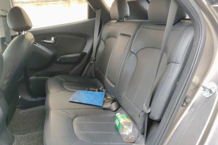 Used Hyundai ix35 2013 2.0L Automatic Two-Wheel Drive Smart GLS China IV Standard Left Rear Seat