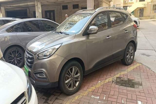 Used Hyundai ix35 2013 2.0L Automatic Two-Wheel Drive Smart GLS China IV Standard