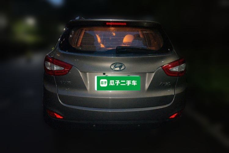 Used Hyundai ix35 2013 2.0L Automatic Two-Wheel Drive Smart GLS China IV Standard Rear