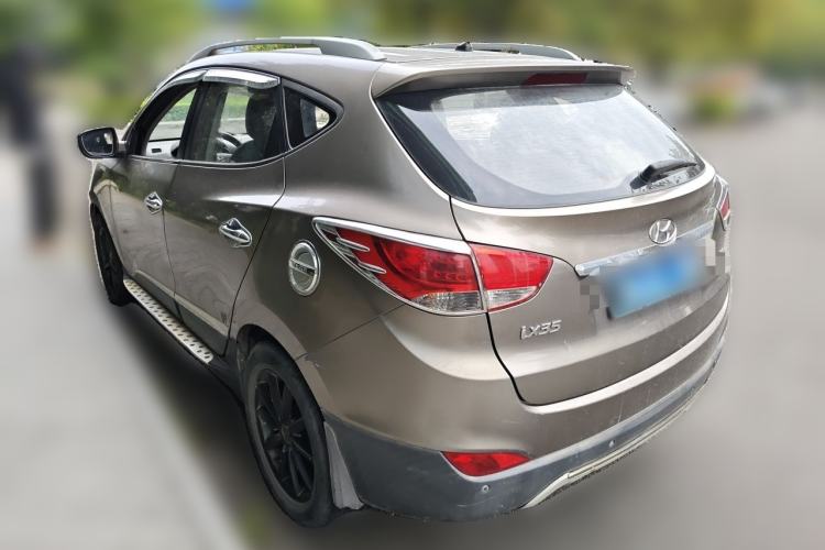Used Hyundai ix35 2013 2.0L Automatic Two-Wheel Drive Smart GLS China IV Standard Rear Left 45 Deg