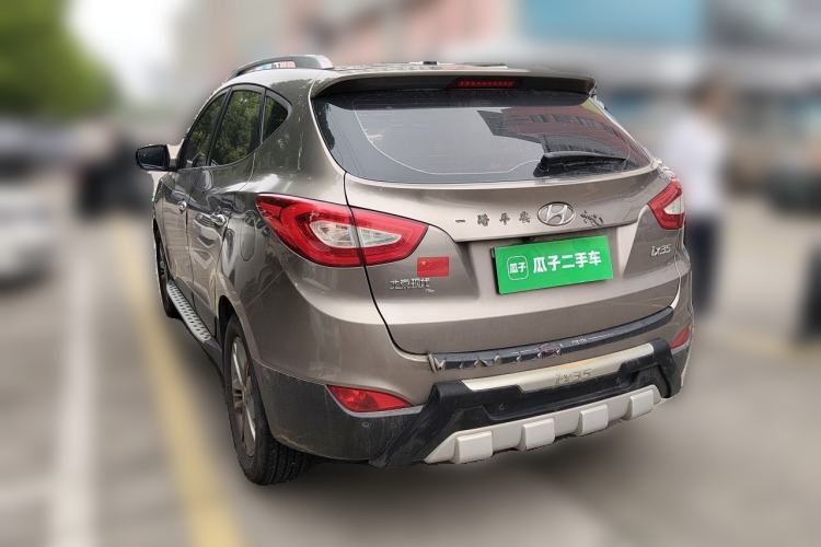 Used Hyundai ix35 2013 2.0L Automatic Two-Wheel Drive Smart GLS China IV Standard Rear Left 45 Deg