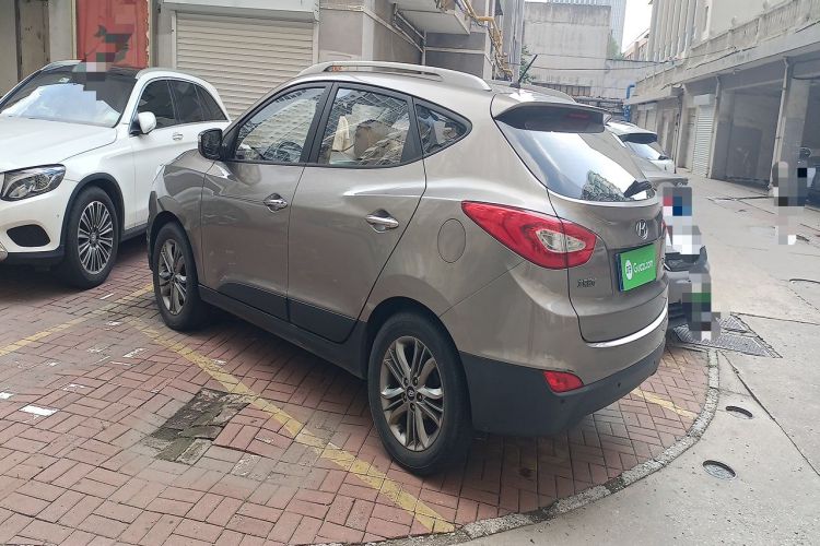 Used Hyundai ix35 2013 2.0L Automatic Two-Wheel Drive Smart GLS China IV Standard Rear Left 45 Deg