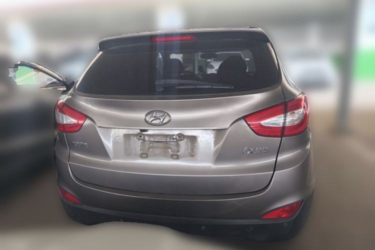Used Hyundai ix35 2013 2.0L Automatic Two-Wheel Drive Smart GLS China IV Standard Rear
