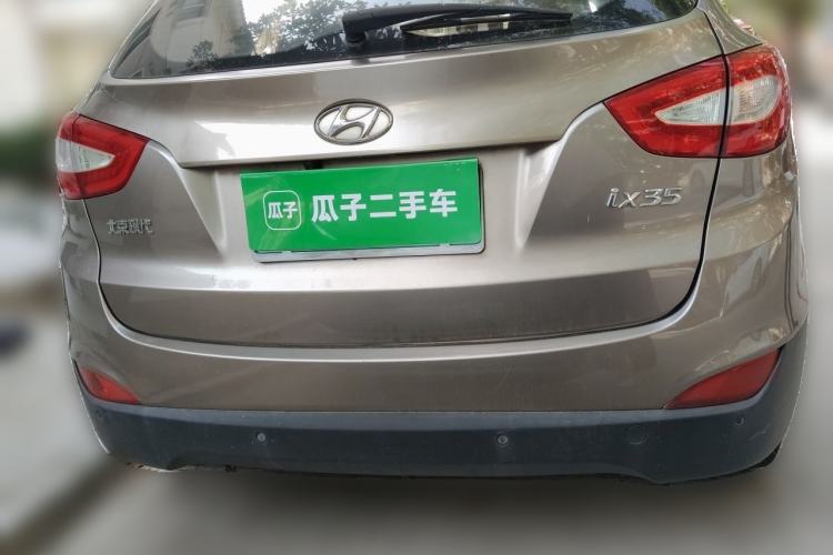 Used Hyundai ix35 2013 2.0L Automatic Two-Wheel Drive Smart GLS China IV Standard Rear