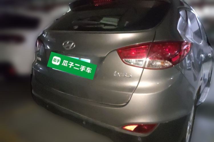 Used Hyundai ix35 2013 2.0L Automatic Two-Wheel Drive Smart GLS China IV Standard Rear Right 45 Deg